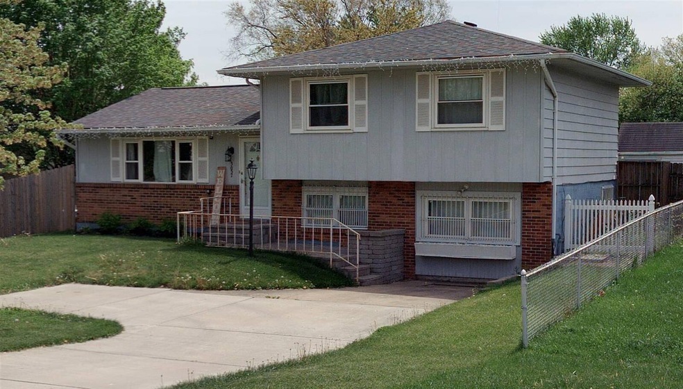 3057 Clime Rd, Columbus, OH 43223 - photo 1