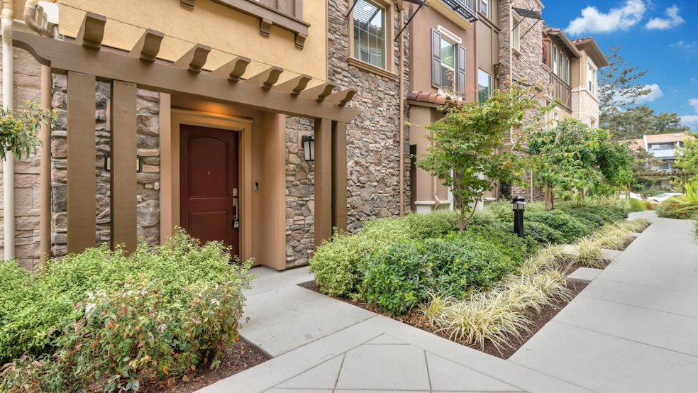 Sold $1,290,000 • Co-Listing Agent