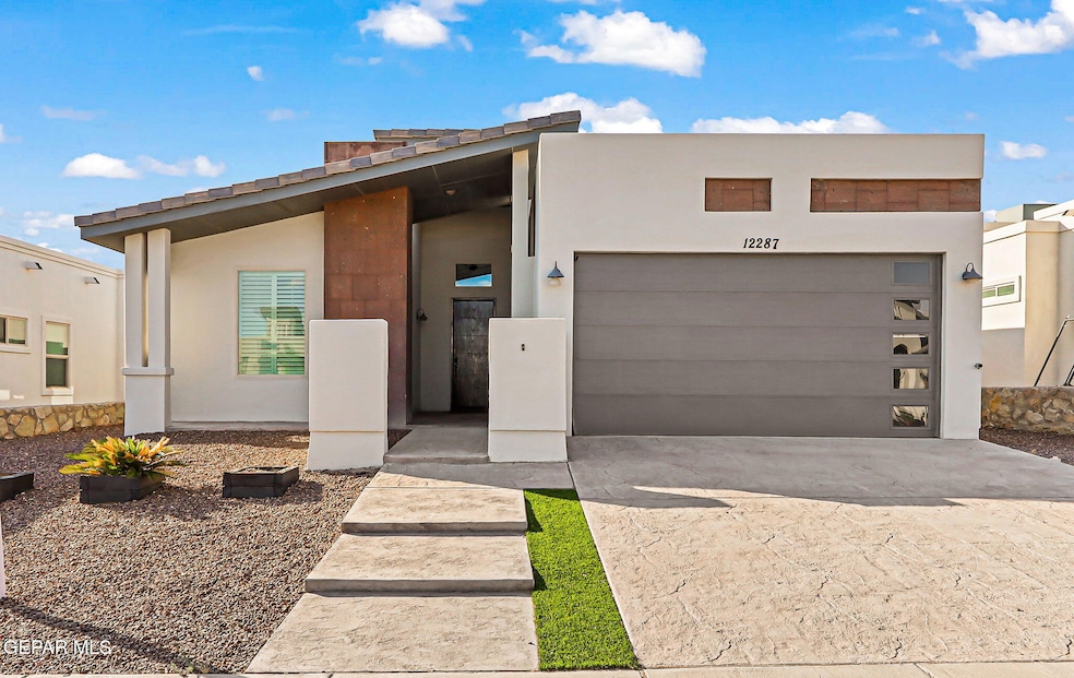 For Sale $370,000 • Co-Listing Agent