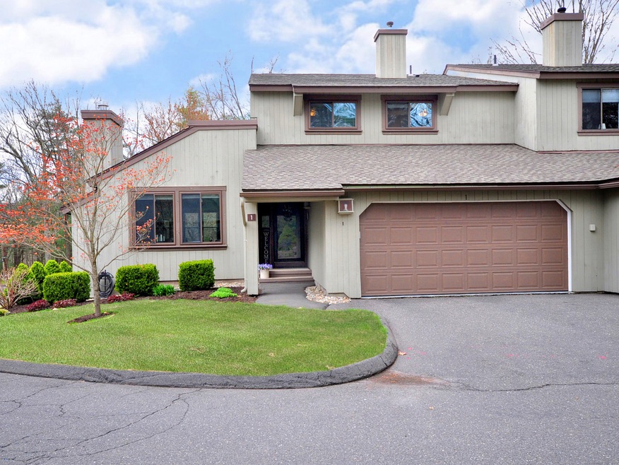 1 Sprucewood Ln unit 1, Avon, CT 06001 - photo 1