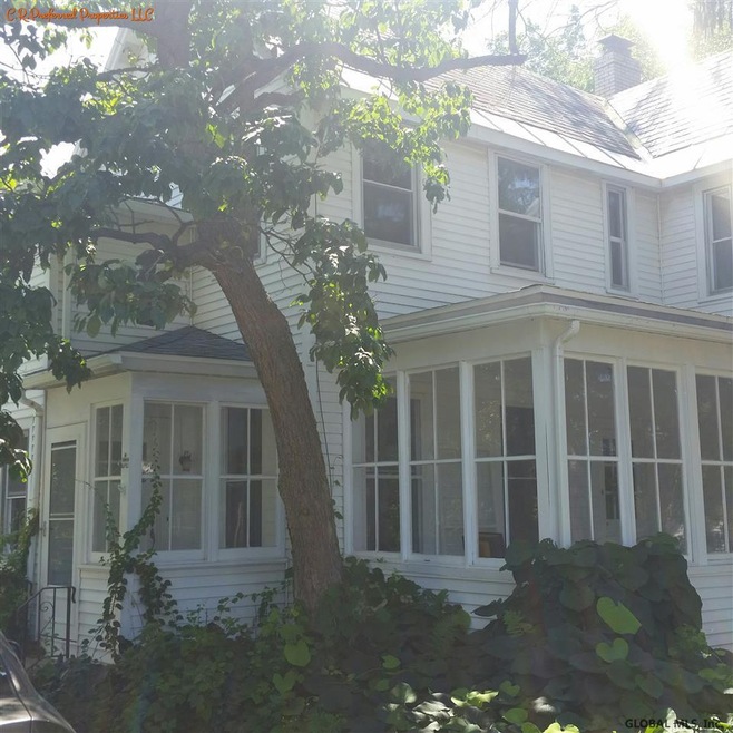 10 Grove St, Slingerlands, NY 12159 - photo 1