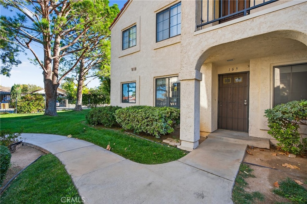 2554 Olive Dr unit 165, Palmdale, CA 93550 - photo 1