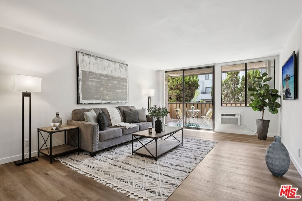 Sold $569,900 • Co-Listing Agent