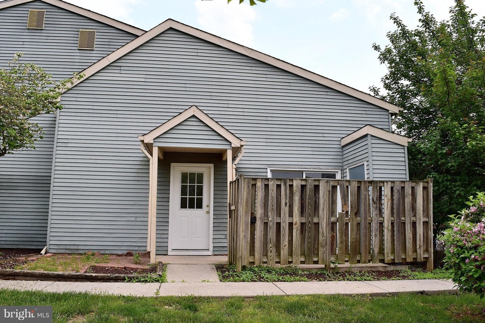 5806 Shadbush Ct, Frederick, MD 21703 - photo 1