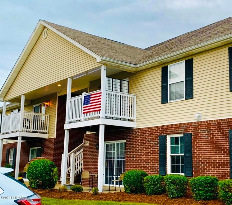 171 Central Blvd unit 31, Mount Washington, KY 40047 - photo 1