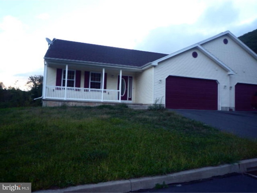 111 Mcknight St, Ashland, PA 17921 - photo 1