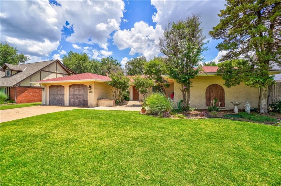 12120 Greystone Terrace, Oklahoma City, OK 73120 - photo 1