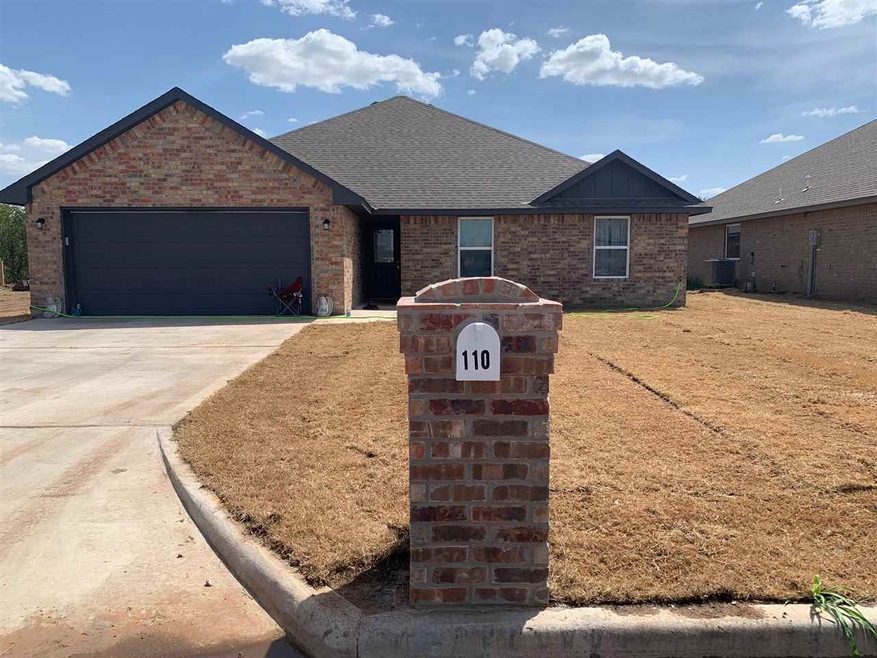 110 NW Elm Ave, Cache, OK 73527 - photo 1