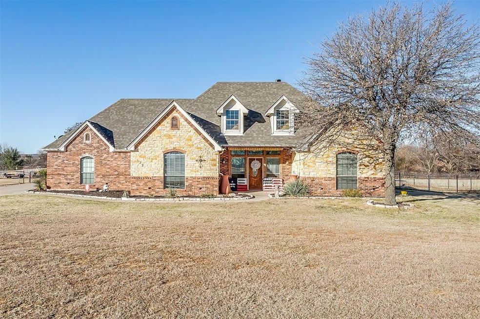 132 Mill Crossing Ln, Springtown, TX 76082 - photo 1