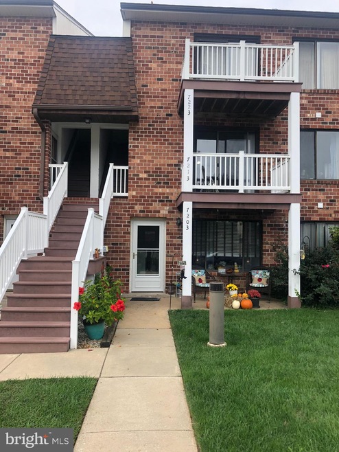 7213 Hilltop Dr unit 99, Brookhaven, PA 19015 - photo 1