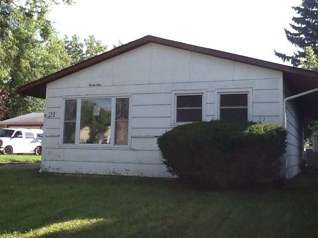 21 Austin Ave, Carpentersville, IL 60110 - photo 1