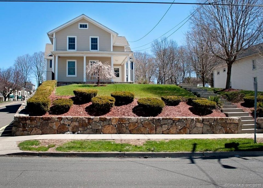 29 Town Hill Ave unit 2, Danbury, CT 06810 - photo 1