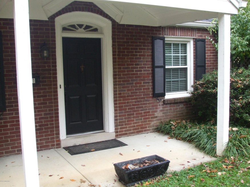 11 Hawthorn Hill, Louisville, KY 40204 - photo 1