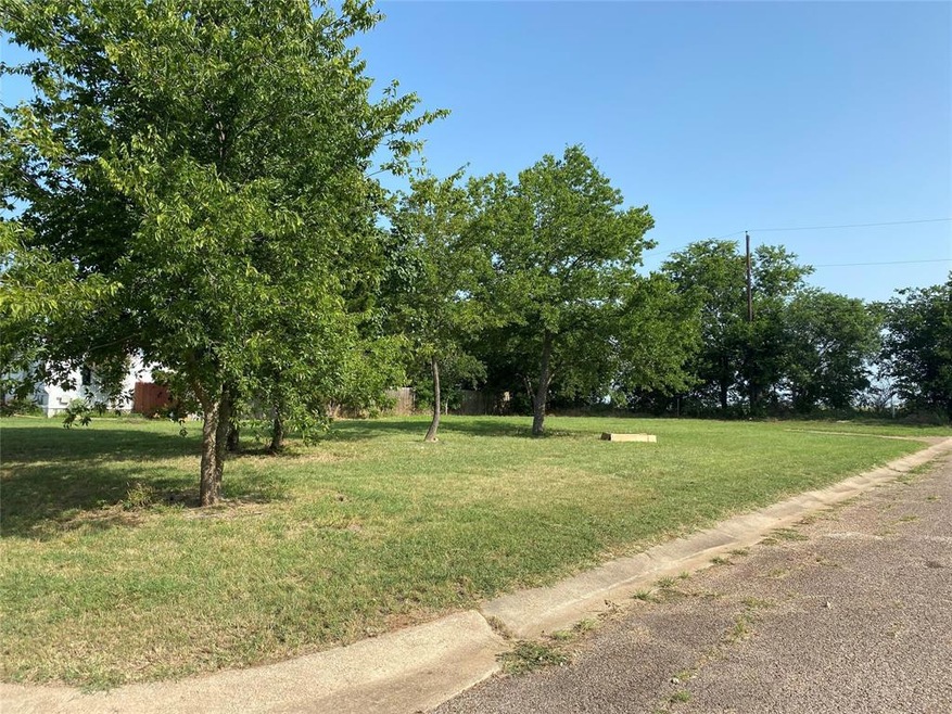 1602 River Bend Rd, Cleburne, TX 76033 - photo 1