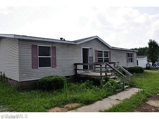 1202 Springtime Place, Siler City, NC 27344 - photo 1