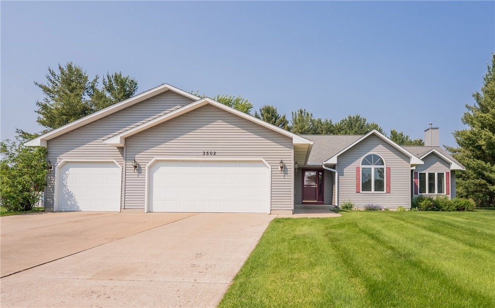 3502 Parkside Cir W, Eau Claire, WI 54701 - photo 1
