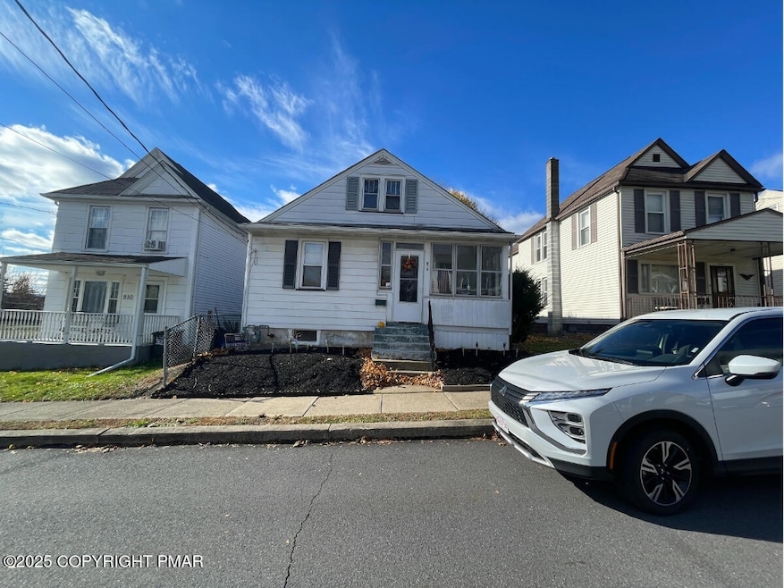814 Charles St, Luzerne, PA 18709 - photo 1