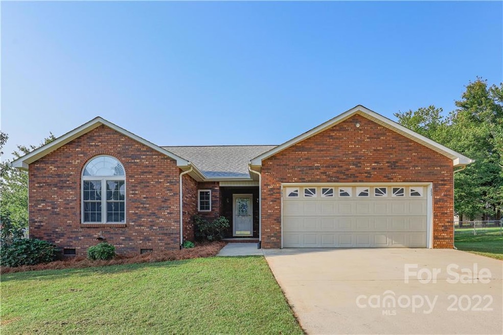 253 Scotts Creek Rd, Statesville, NC 28625 - photo 1