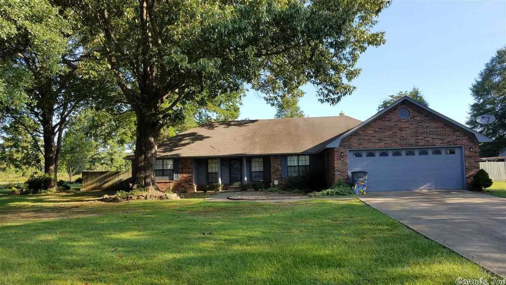 803 Kamak Dr, Beebe, AR 72012 - photo 1