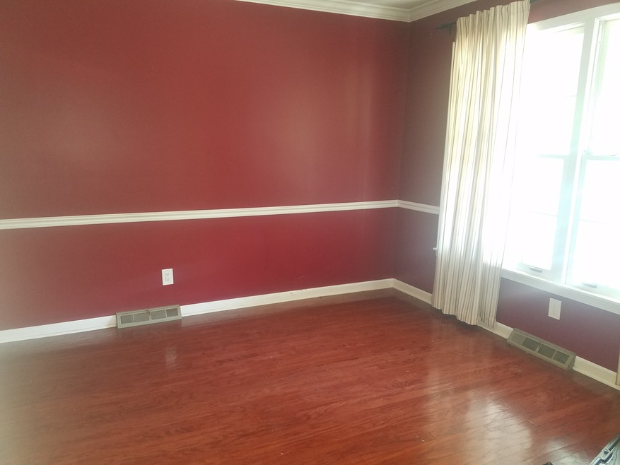 5N116 Oak Ct, Saint Charles, IL 60175 - photo 1