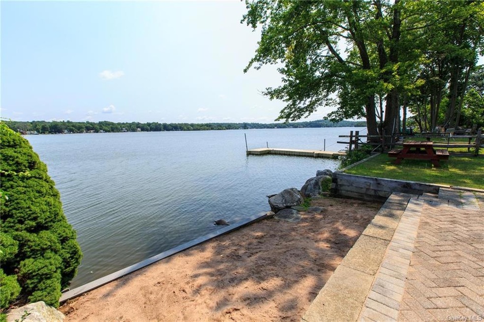 6 West Ln, East Hampton, CT 06424 - photo 1