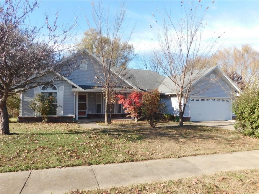 509 Westwood Ave, Prairie Grove, AR 72753 - photo 1