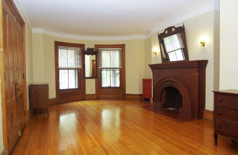 39 E Concord St unit 2, Boston, MA 02118 - photo 1