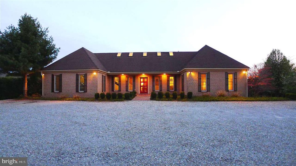 341 Arnold Ave, Harrisburg, PA 17112 - photo 1