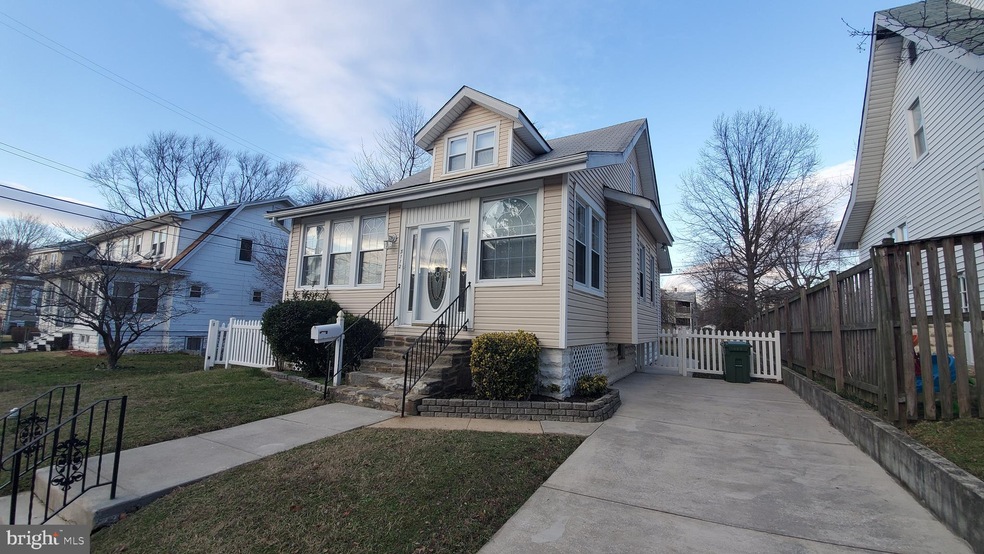 3112 Cedarhurst Rd, Baltimore, MD 21214 - photo 1