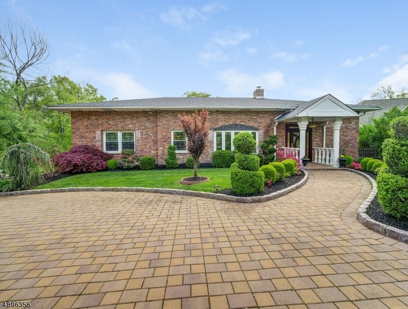 107 Walnut St, Livingston, NJ 07039 - photo 1