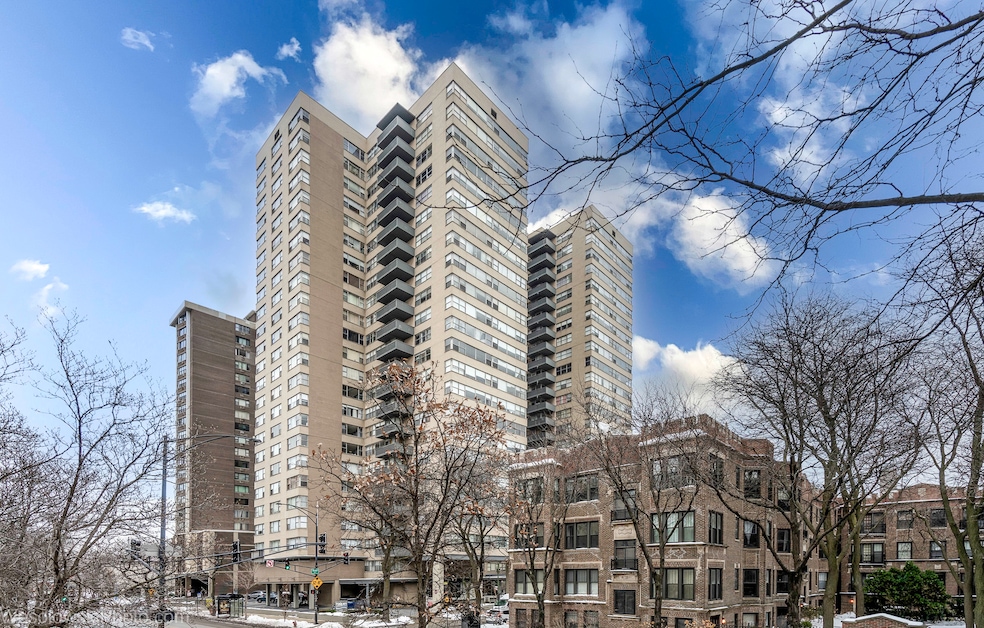 Shoreline Towers Condominiums unit 6C, Chicago, IL 60660 - photo 1
