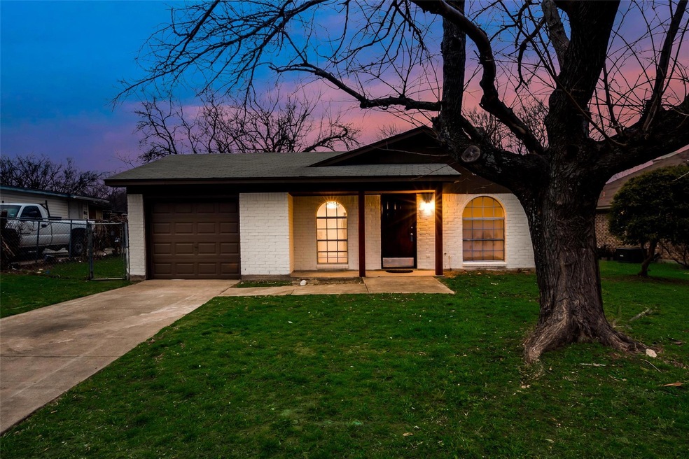 8818 Rockway St, Fort Worth, TX 76108 - photo 1