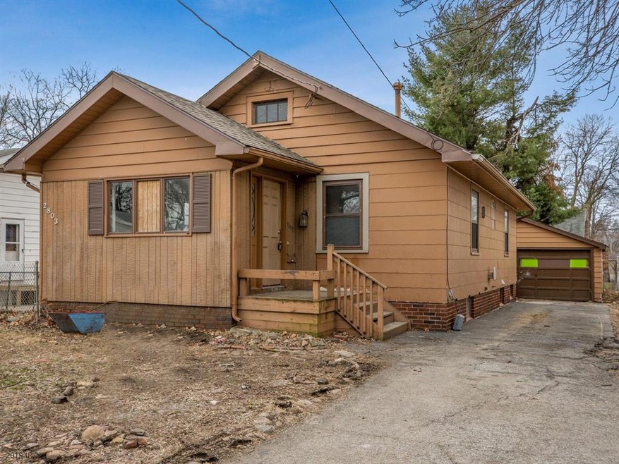 2803 Des Moines St, Des Moines, IA 50317 - photo 1