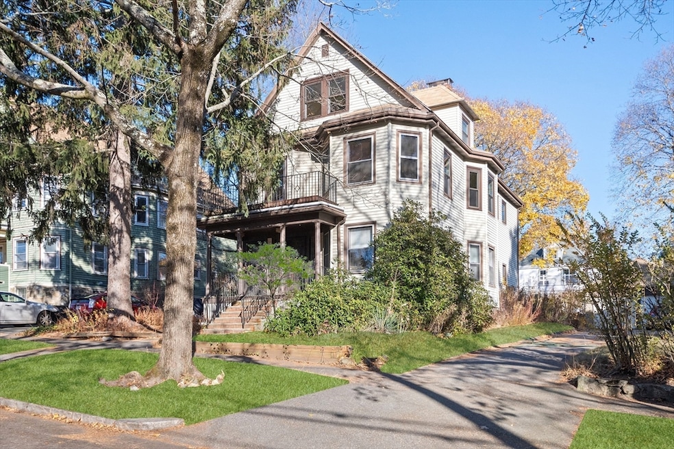 Sold $910,000 • Co-Listing Agent