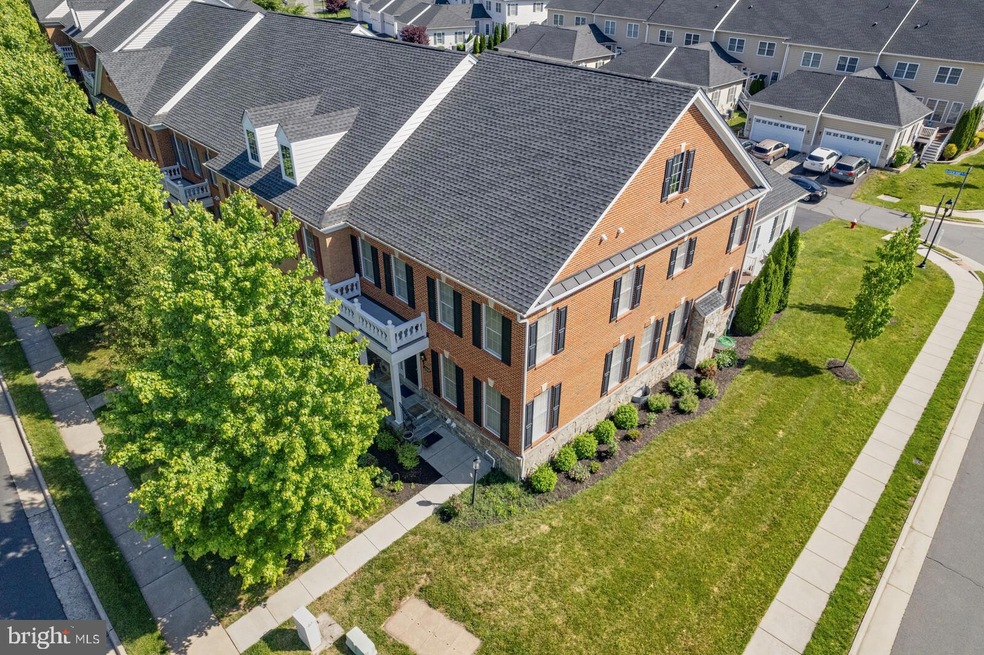 23268 Evergreen Ridge Dr, Ashburn, VA 20148 - photo 1