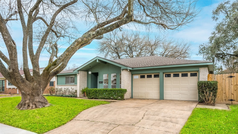 Wonderful original owner 3/2 home in Sharpstown Country Club Terrace.  Home has great curb appeal and a huge backyard with recent fence.  Note the gorgeous oak tree in front.  Roof replaced 2015 per Seller.  SOLD AS-IS. SELLER NOT DOING REPAIRS OR CONCESSIONS.