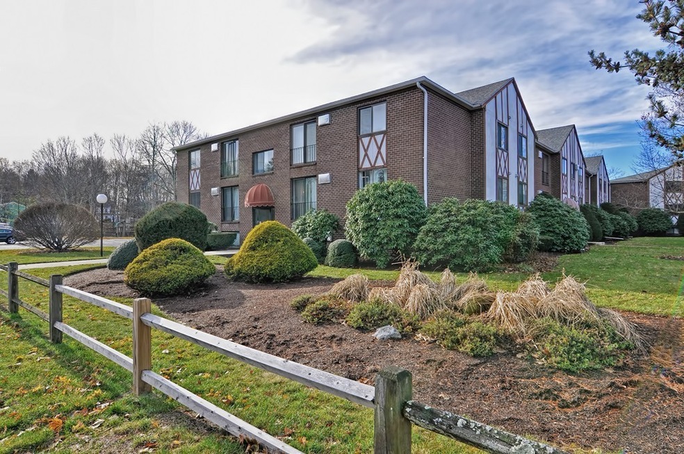 127 King St unit 210, Franklin, MA 02038 - photo 1