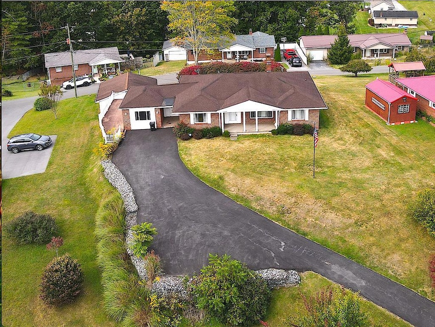 Under Contract $199,900