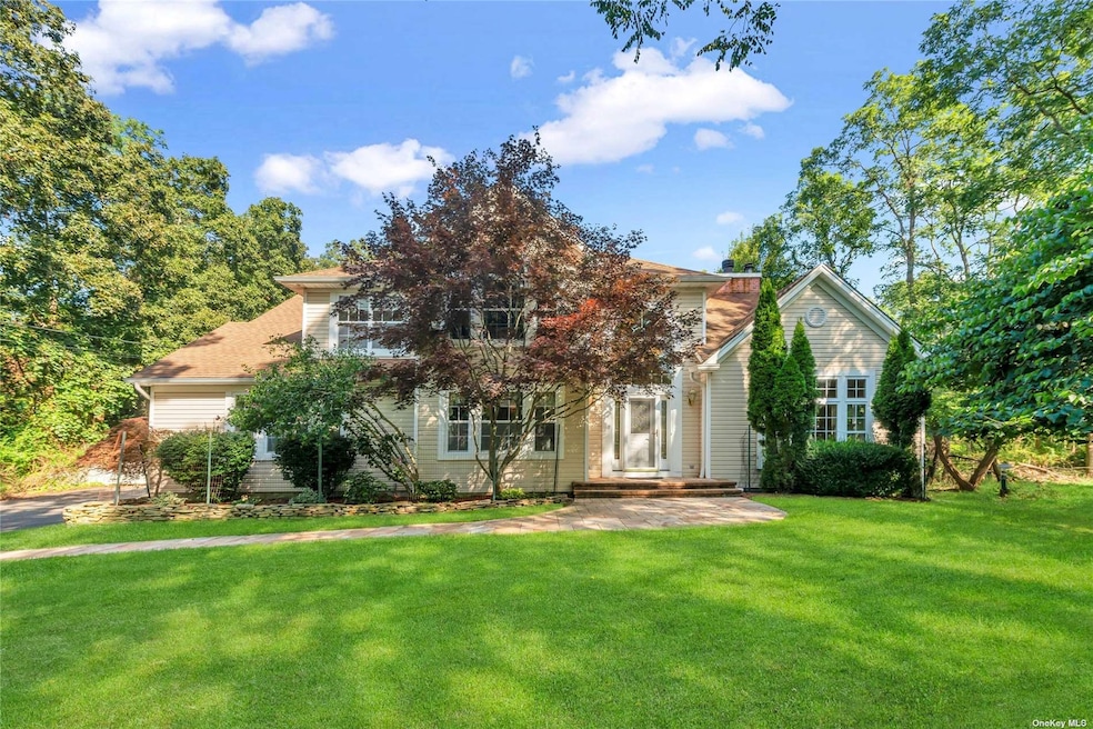 15 Bond Ln, Brookhaven, NY 11719 MLS ONE3505342