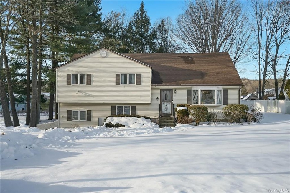 4 Spring Ln, Cortlandt Manor, NY 10567 - photo 1