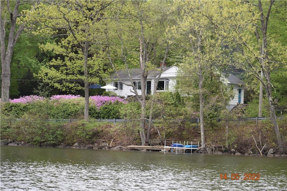 88 Taunton Lake Rd, Newtown, CT 06470 - photo 1