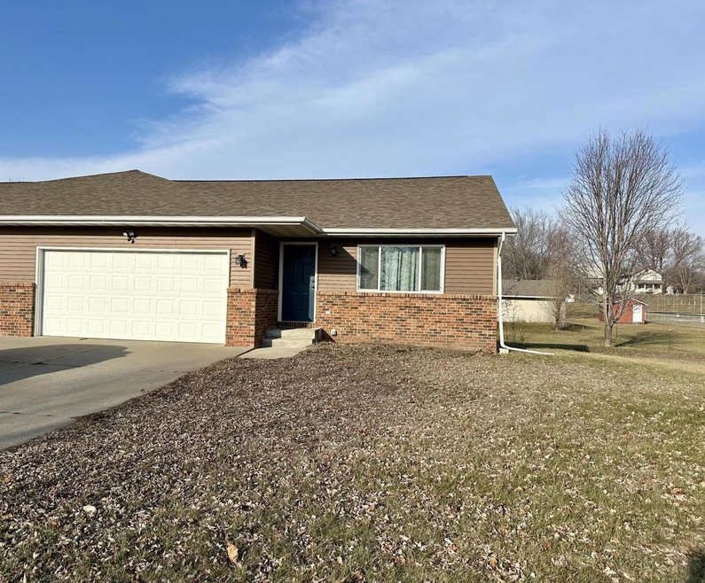 307 Roberts Street East St E, Holmen, WI 54636 - photo 1