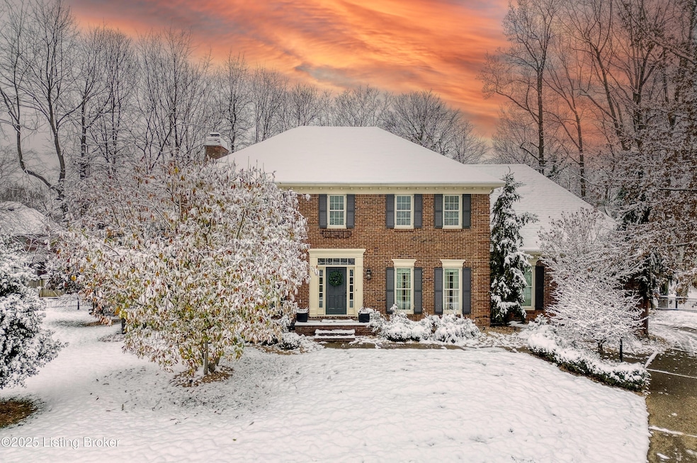 10930 Old Harrods Woods Cir, Louisville, KY 40223 - photo 1