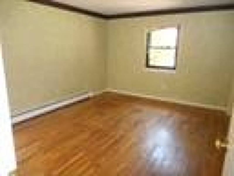 401 U S 22 unit 32D, North Plainfield, NJ 07060 - photo 1