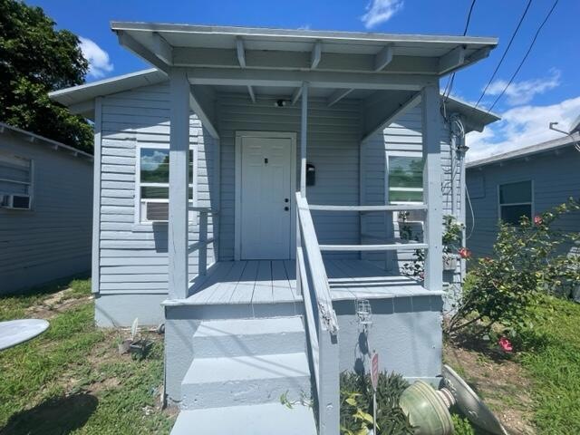 820 21st St unit B, West Palm Beach, FL 33407 - photo 1