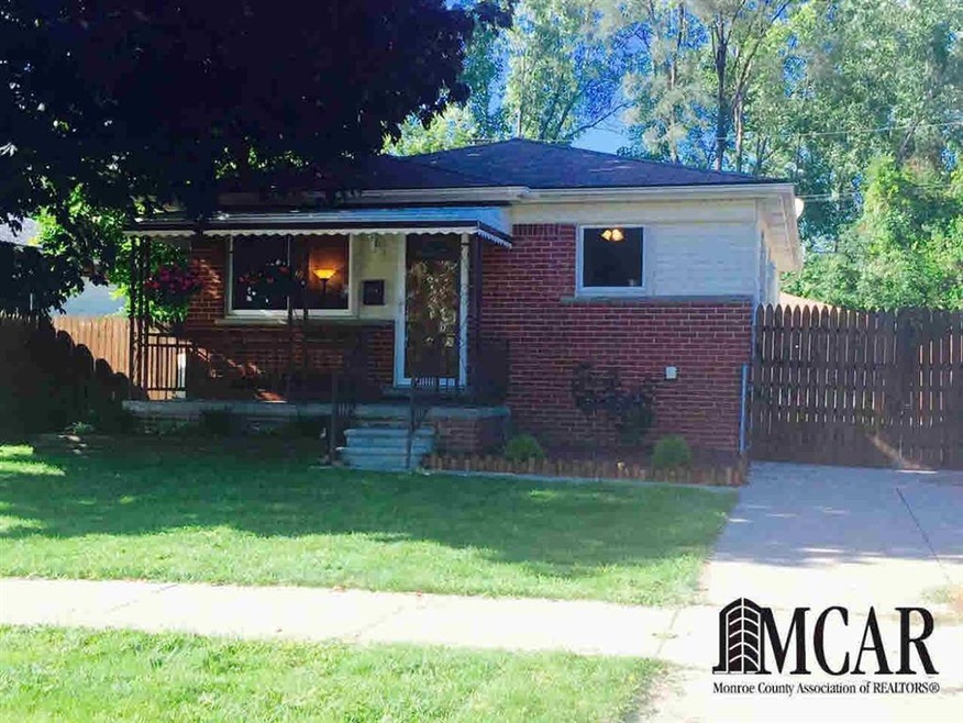 20600 Emmett St, Taylor, MI 48180 - photo 1