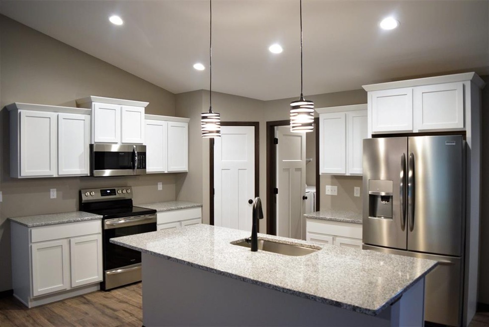 404 Dawson Dr, West Branch, IA 52358 - photo 1