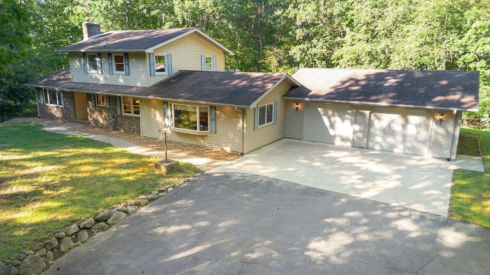 3831 N Jefferson Rd, Midland, MI 48642 - photo 1