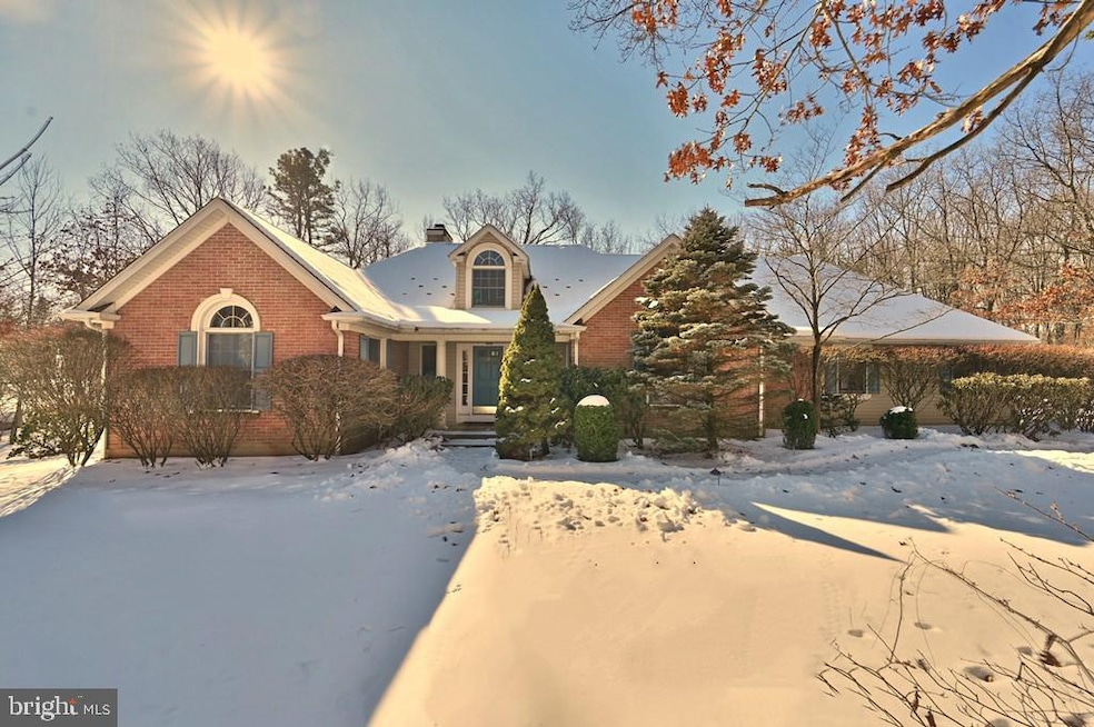 242 Wyndham Dr, Cresco, PA 18326 - photo 1