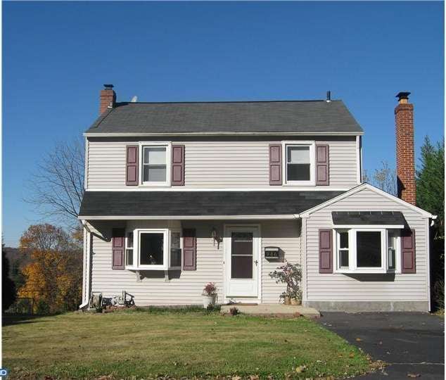 946 Tyson Ave, Abington, PA 19001 - photo 1